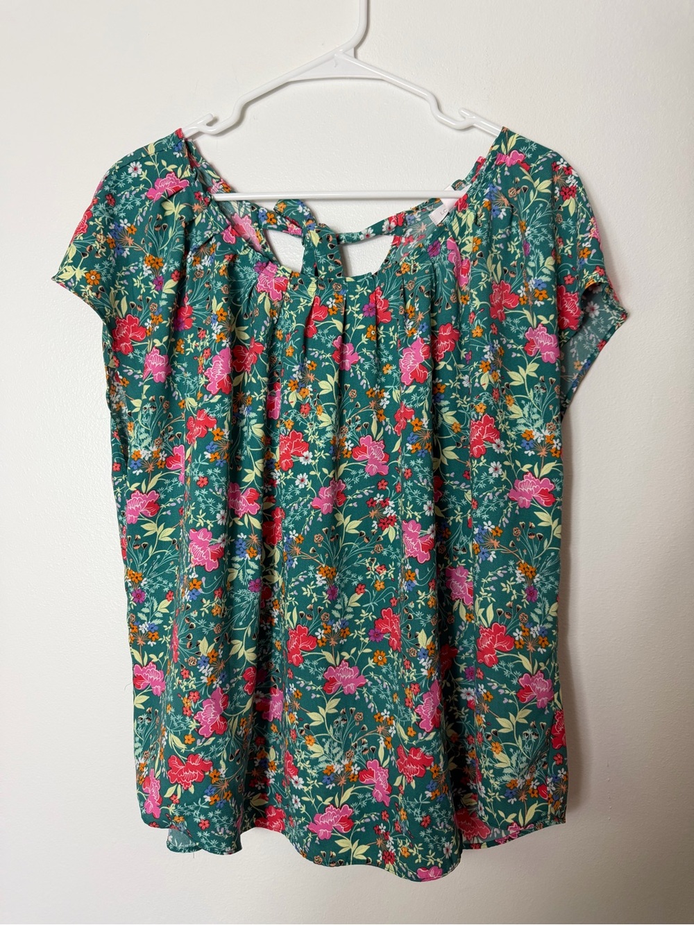 LC Lauren Conrad Teal Floral Keyhole Short Sleeve Blouse